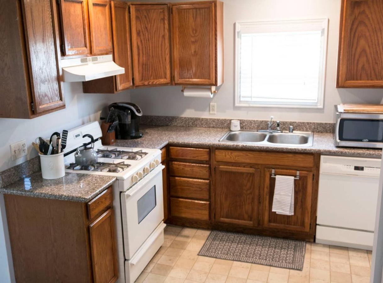 West End Neighborhood Cottage Санта Роза Екстериор снимка